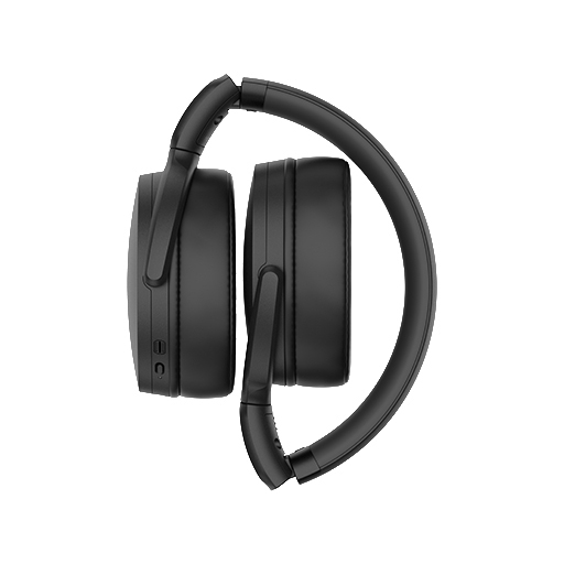 Gefaltete schwarze Kopfhörer. Over-Ear-Design mit nach innen gefalteten Ohrmuscheln.