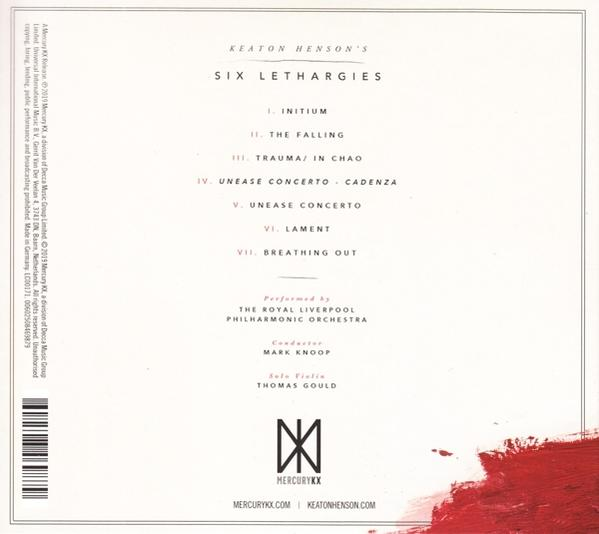 CD-Rückseite mit Titelliste und Text, am unteren Rand ein roter Farbstich.