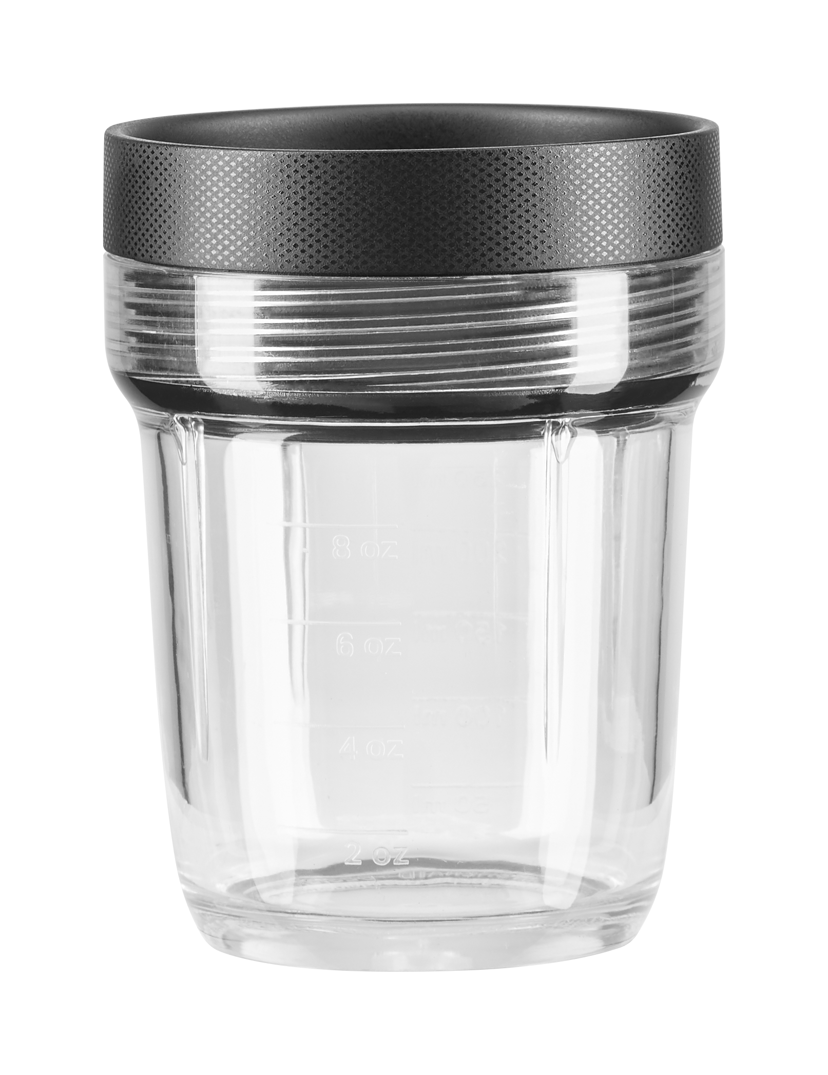 Klarer Glas-Mixbecher mit Messungen und einem schwarzen strukturierten Deckel.