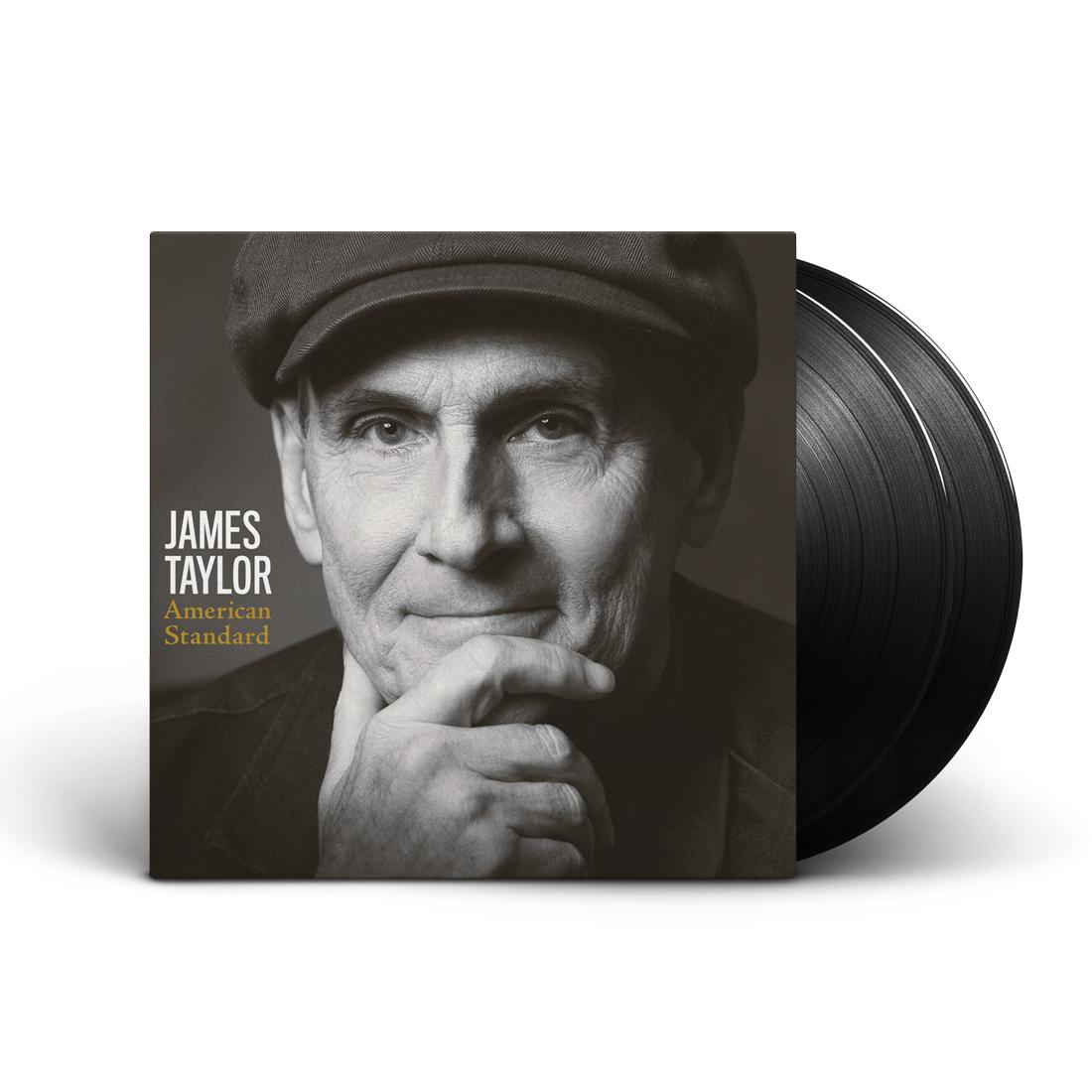Pochette de l'album 'American Standard' de James Taylor. Une photo en noir et blanc de James Taylor.