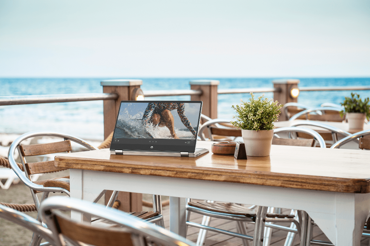 HP Pavilion x360 15-dq1794nz - Convertible 2 in 1 Laptop (15.6 ", 512 GB SSD, Silber)
