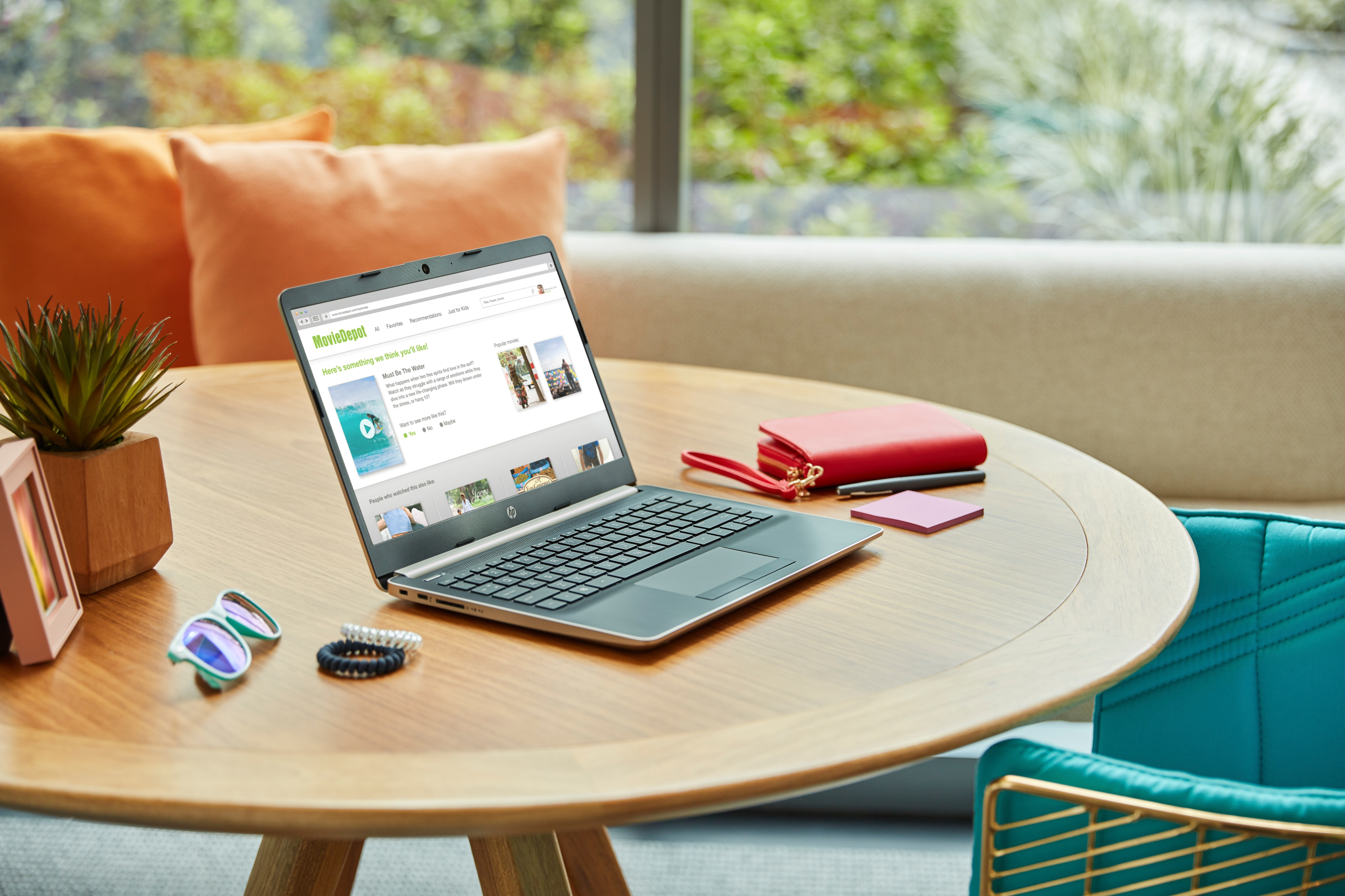 Portátil - HP 14 - dk0004ns, 14" HD, AMD A9-9425 Dual-Core, 8 GB, SSD 512 GB, AMD Radeon™ R5, W10, Plata