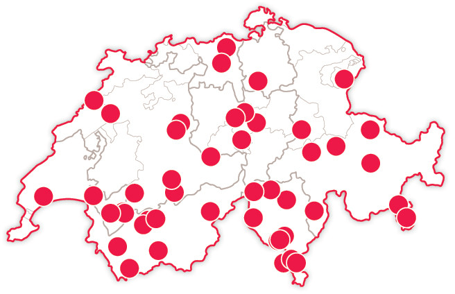 Mappa della Svizzera con punti rossi che evidenziano le località. Contorno in rosso.