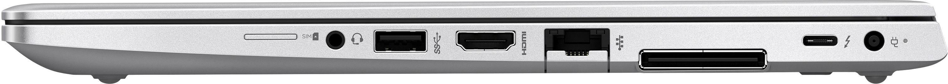 Nahaufnahme der Seite eines silbernen Laptops mit Anschlüssen und Lüftungsschlitzen.