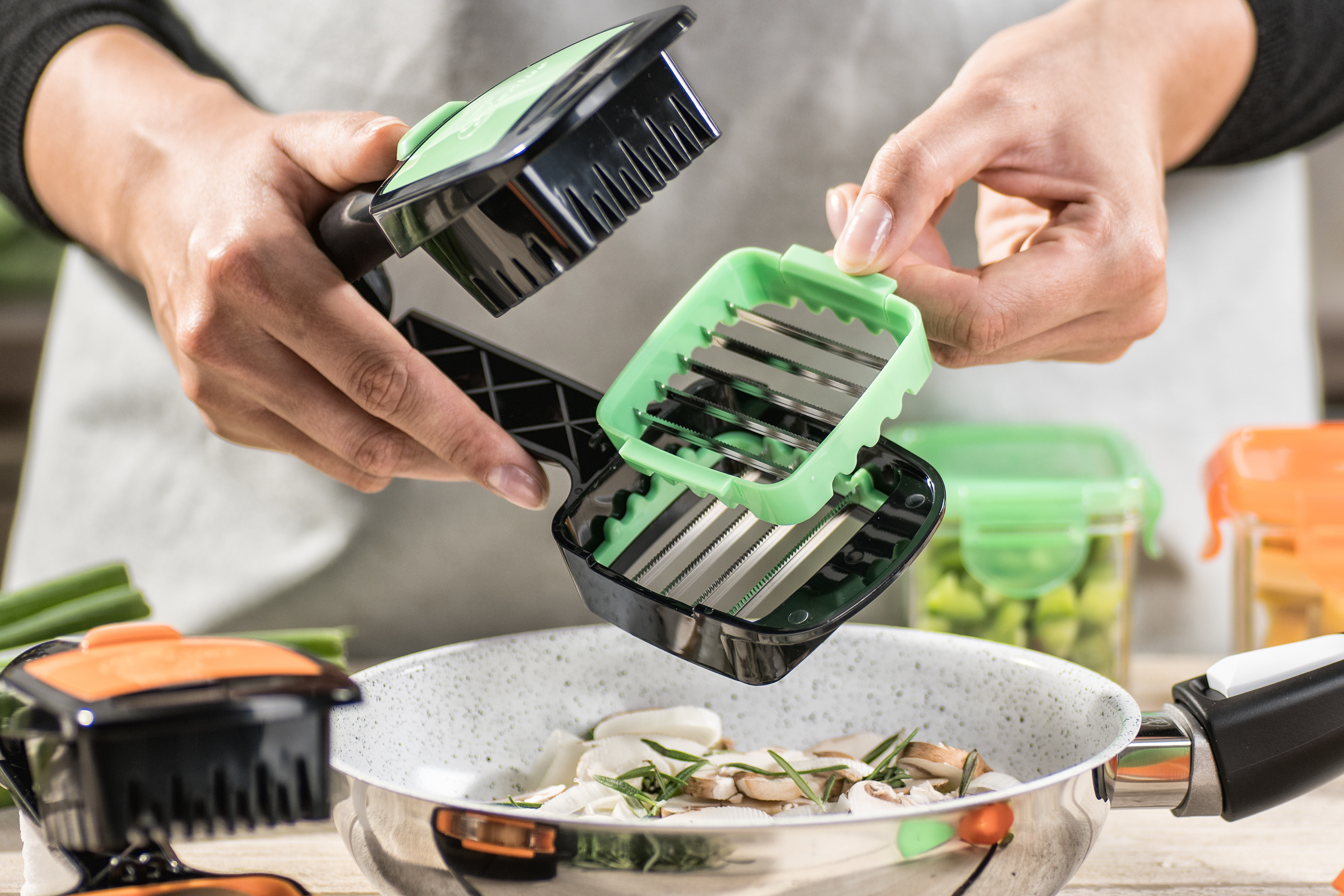 GENIUS Découpeur à légumes Nicer Dicer Quick Vert (DICER10)