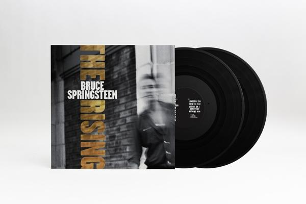 Bruce Springsteen 'The Rising' című albumának borítója, bakelit lemezekkel.
