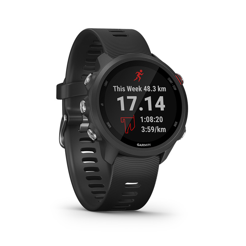 Fekete Garmin okosóra futási statisztikákkal: távolság, idő és tempó. Futó ikont jelenít meg.