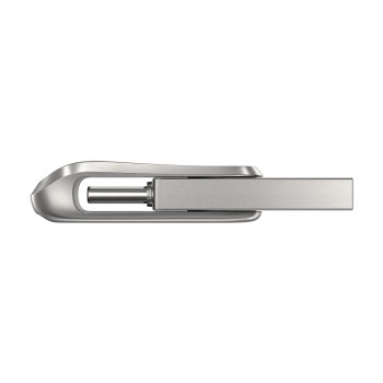 Silberner USB-Stick von oben gesehen, mit einziehbarem Mechanismus und USB-Anschluss.