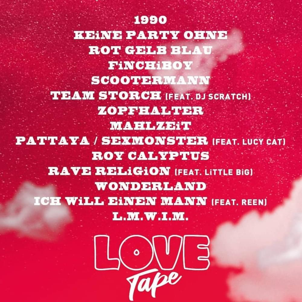 Roter Hintergrund mit weißem Text. Albumcover mit Songtiteln und Künstlernamen. Love Tape steht unten.