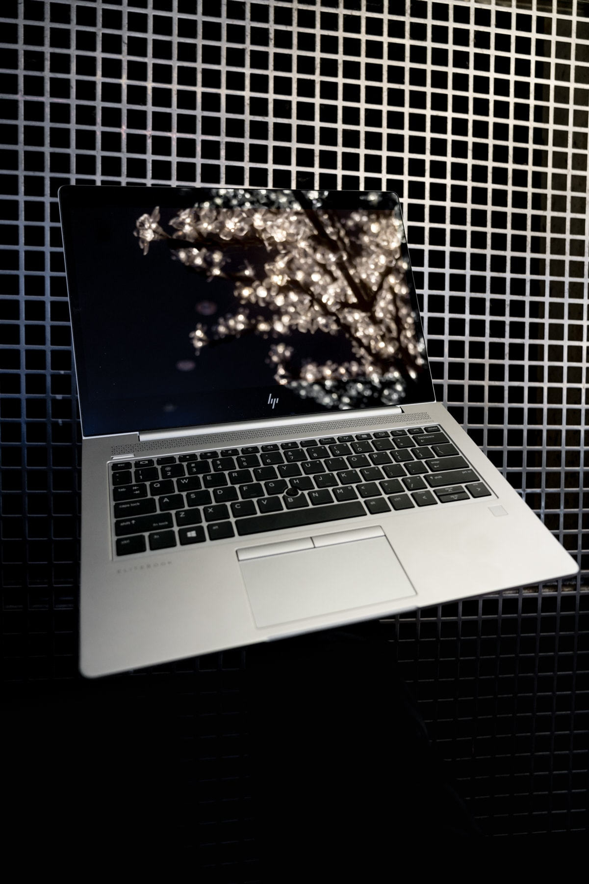 HP EliteBook 830 G5