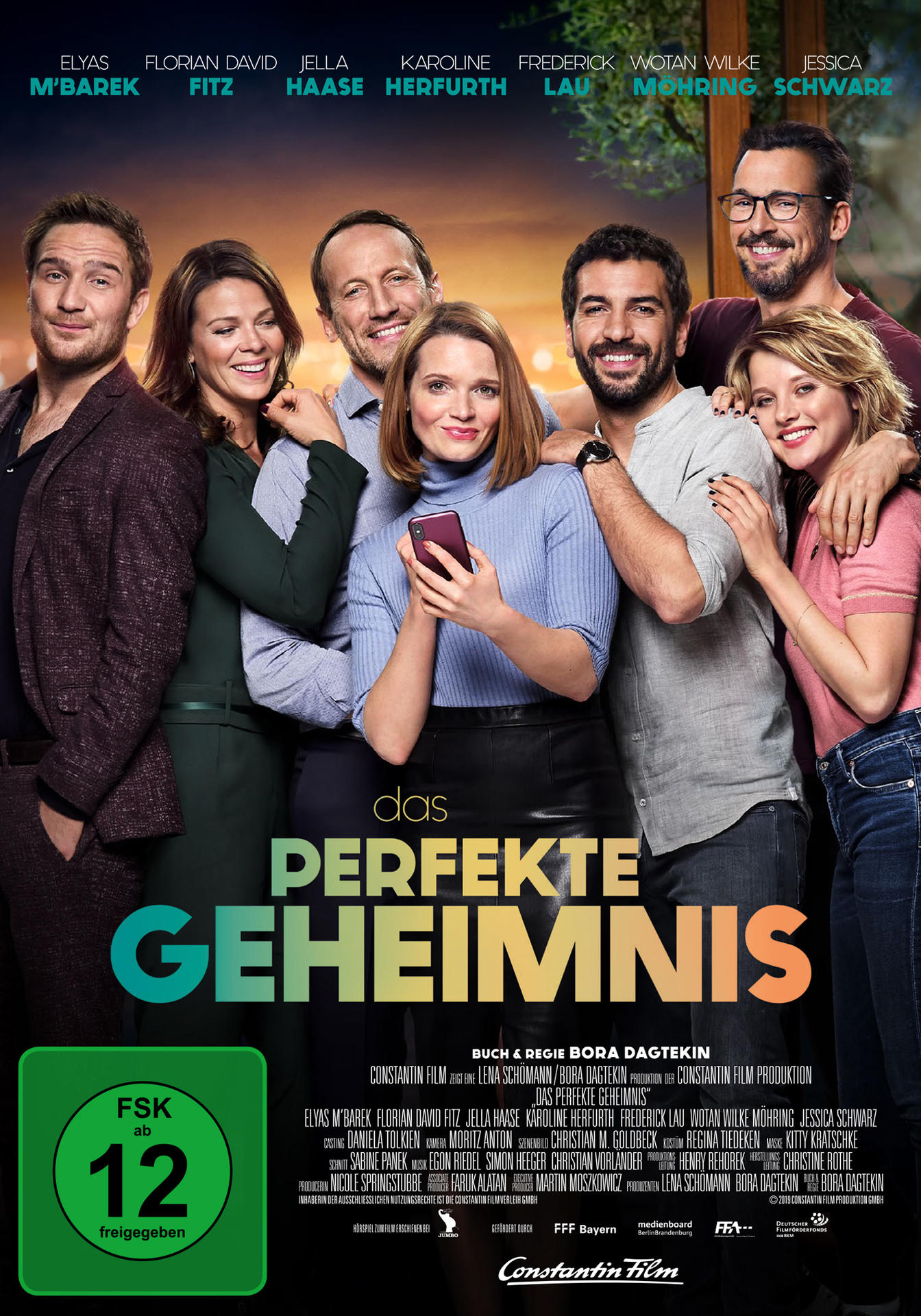 Das Perfekte Geheimnis Filmplakat, Personengruppe, Telefon, grüne Altersfreigabe.