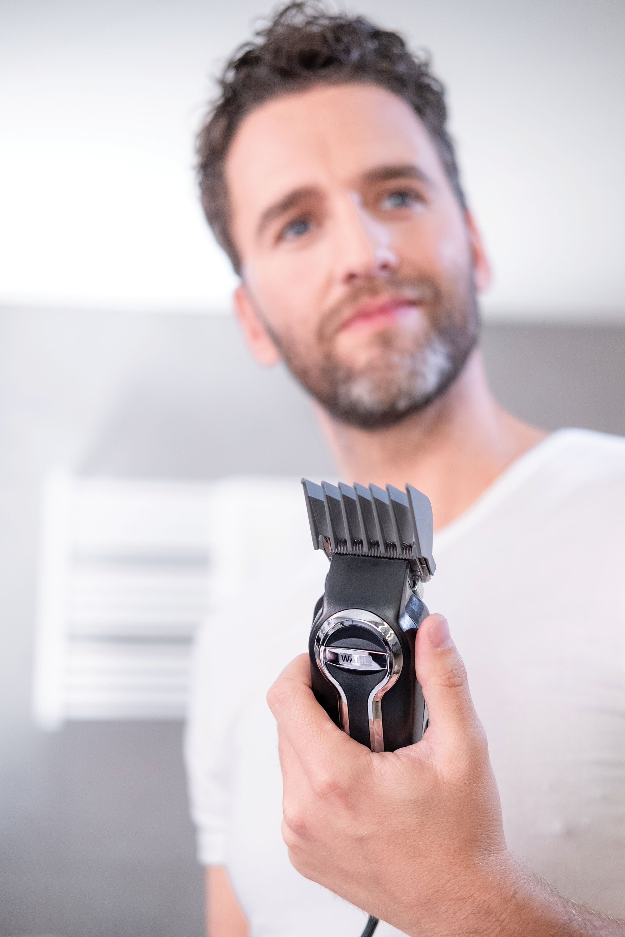 WAHL ELITEPRO Saç Kesme Makinesi Çantalı