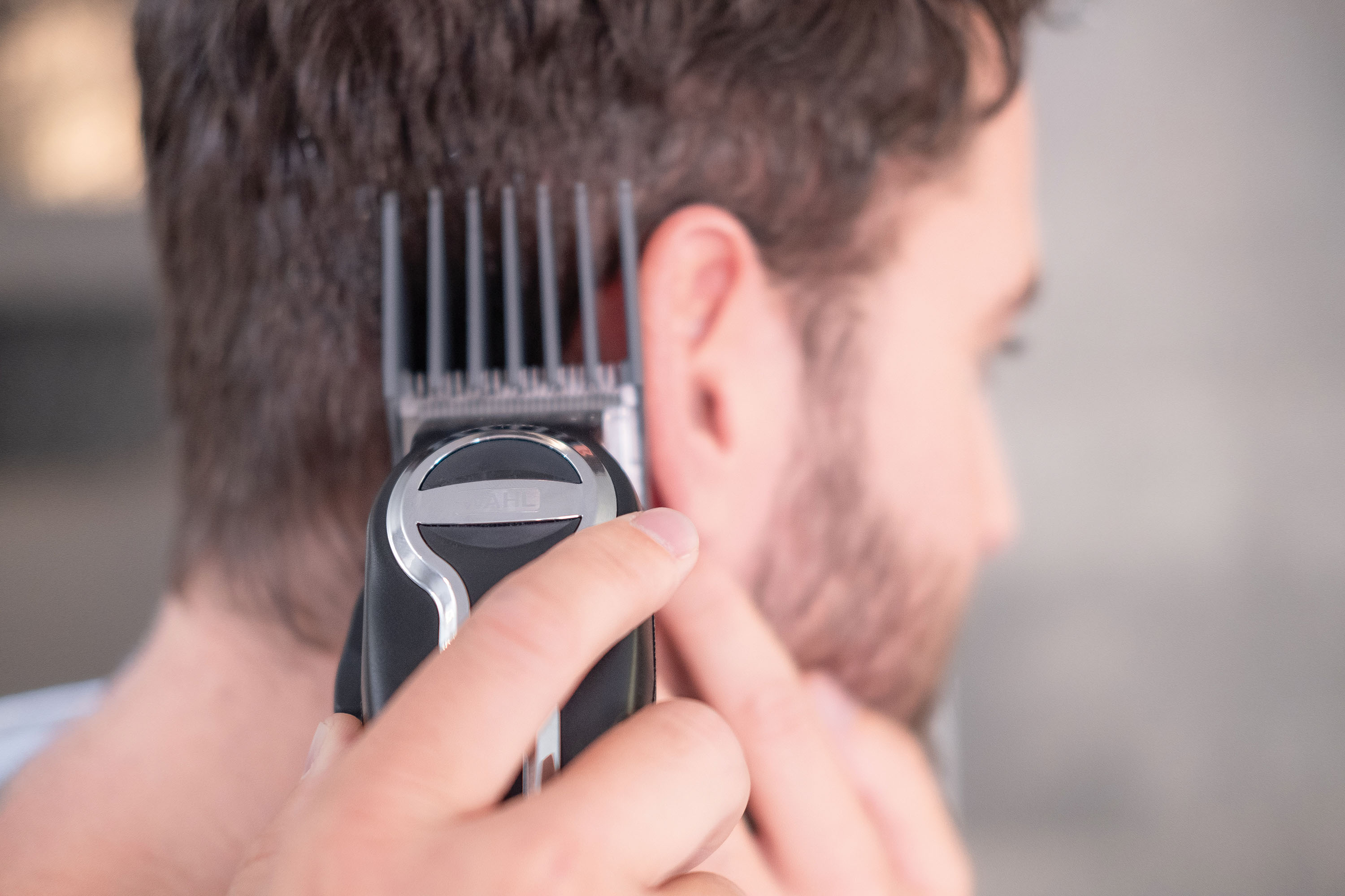 WAHL ELITEPRO Saç Kesme Makinesi Çantalı