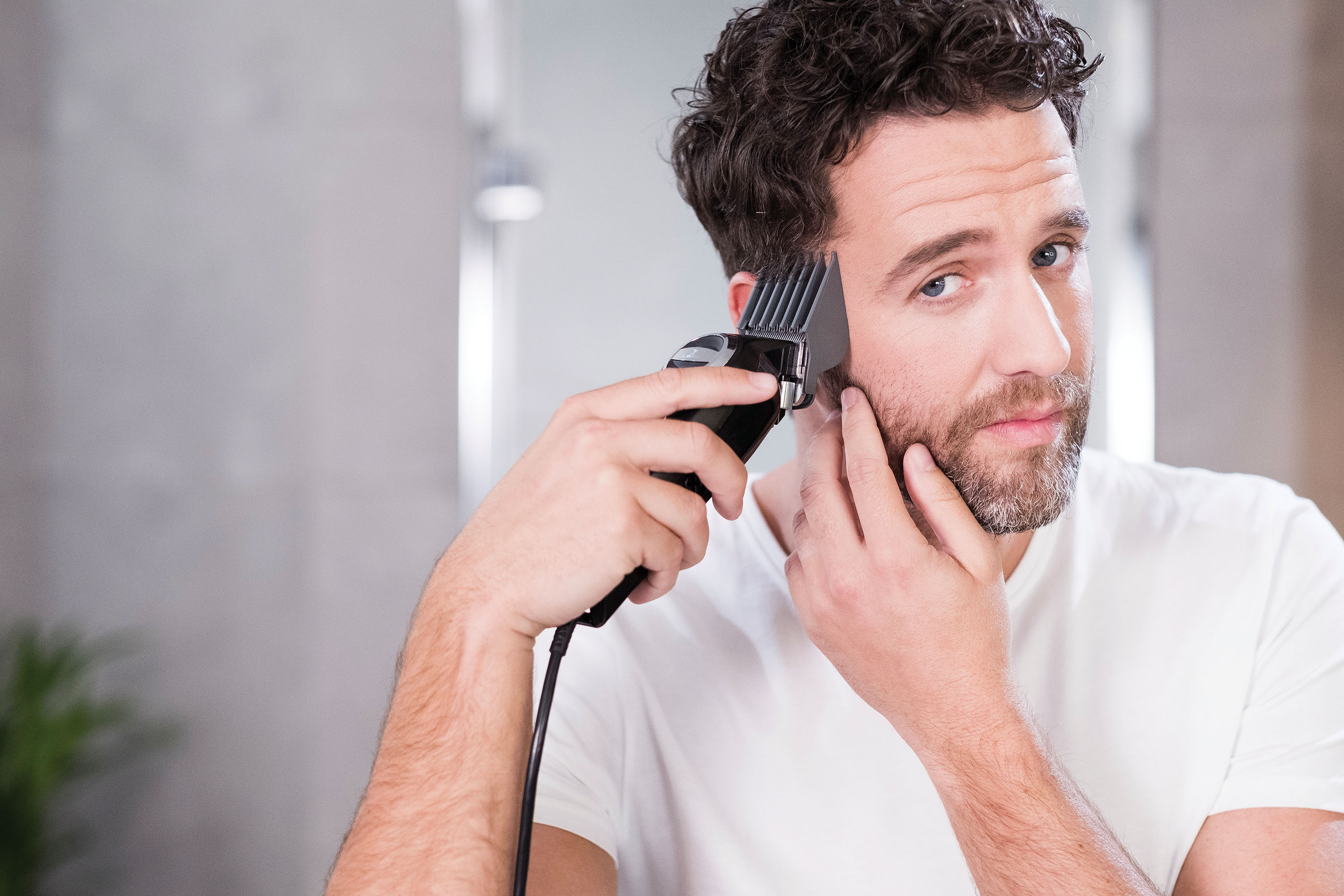 WAHL ELITEPRO Saç Kesme Makinesi Çantalı
