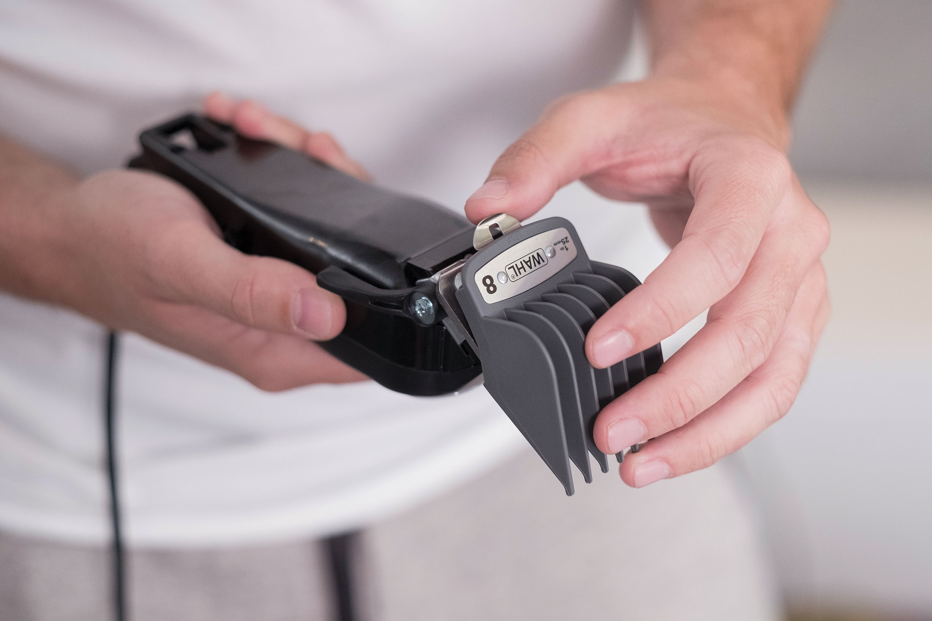 WAHL ELITEPRO Saç Kesme Makinesi Çantalı
