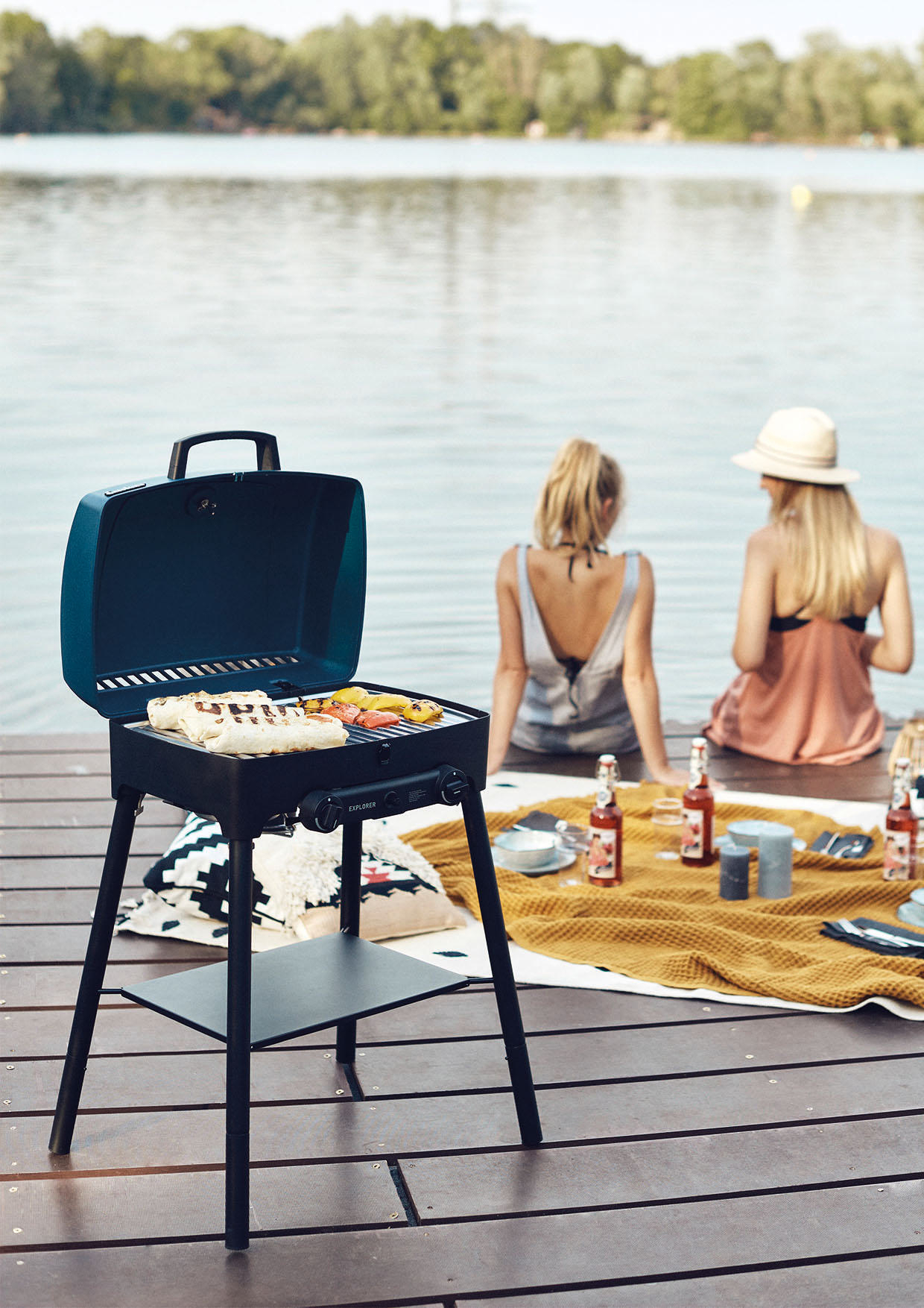 ENDERS 2102 Explorer Next Pro Gasgrill, Blau/Schwarz (4400 Watt)