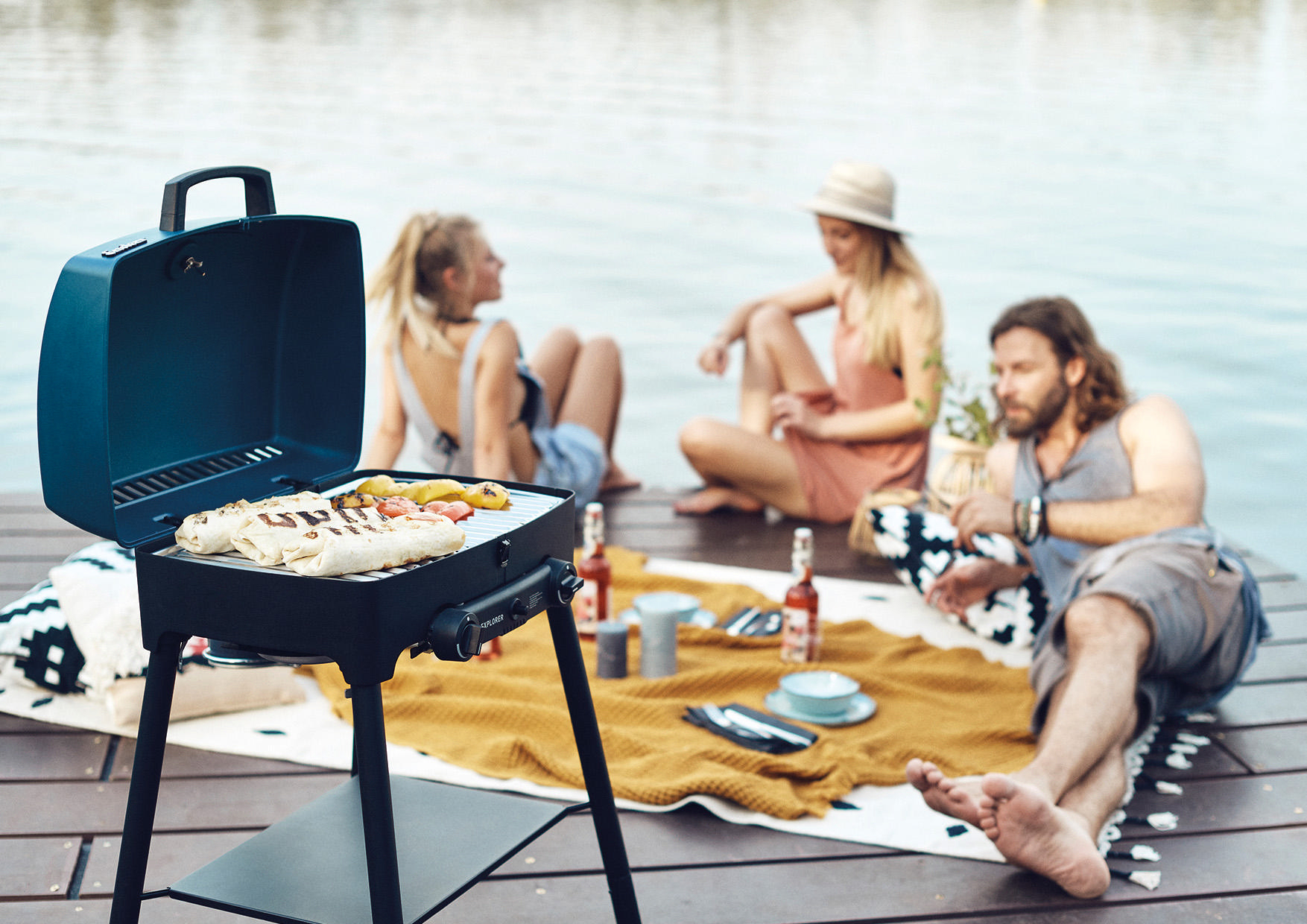 ENDERS 2102 Explorer Next Pro Gasgrill, Blau/Schwarz (4400 Watt)