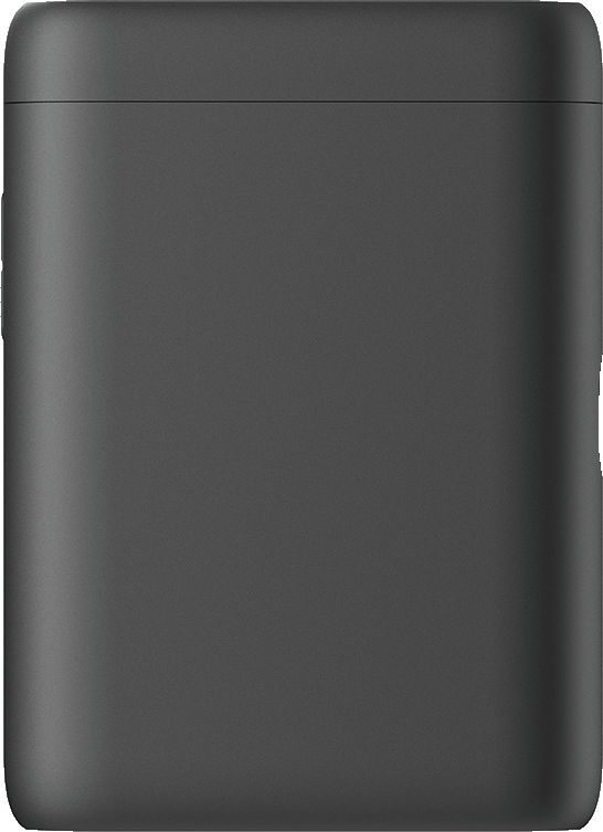 Un objet rectangulaire gris foncé.