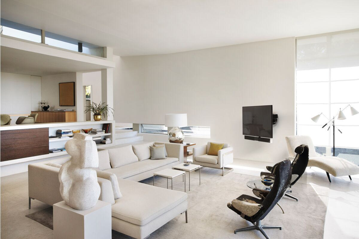 VOGEL´S Vogel's NEXT 8375 MotionSoundMount - Die TV-Wandhalterung mit integriertem Sound Wandhalterung, max. 65 Zoll, Schwarz