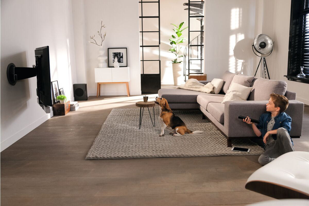 VOGEL´S Vogel's NEXT 8375 MotionSoundMount - Die TV-Wandhalterung mit integriertem Sound Wandhalterung, max. 65 Zoll, Schwarz