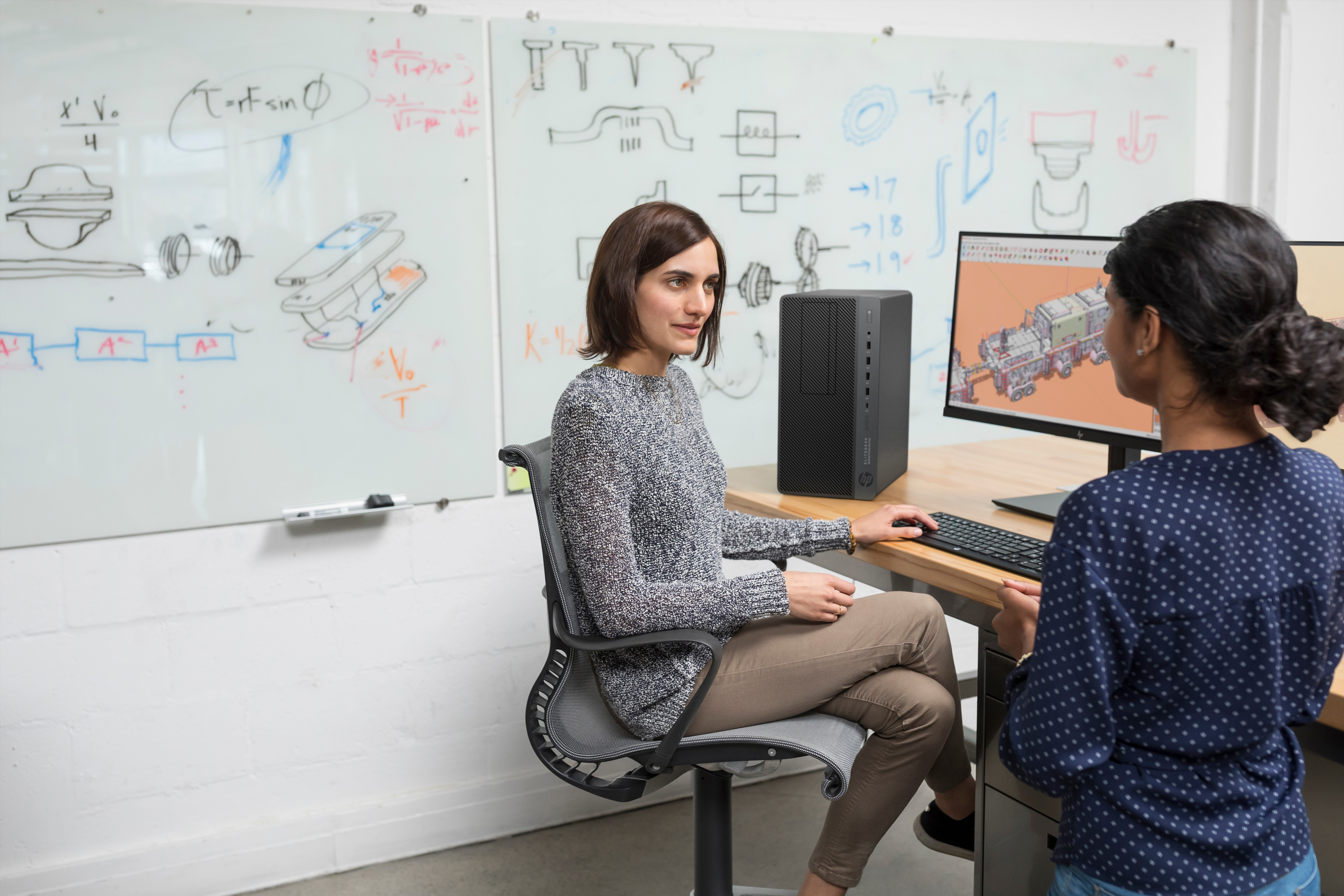 HP - B2B EliteDesk 705 G4 - AMD Ryzen™ 3 2200G - 8 GB - 1 TB