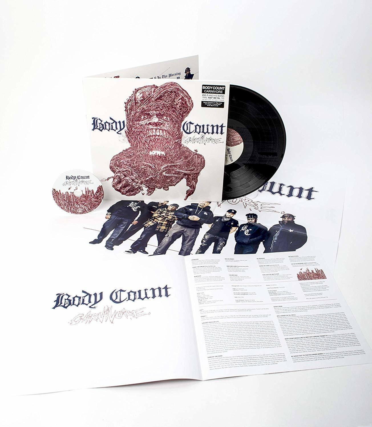 Een Body Count album open met een vinyl plaat.
