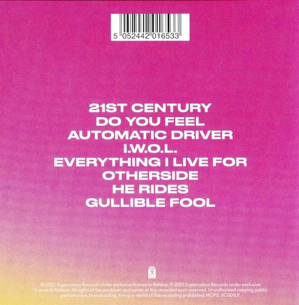Pochette d'album CD avec liste des titres. Le texte est blanc sur un fond dégradé rose à violet.