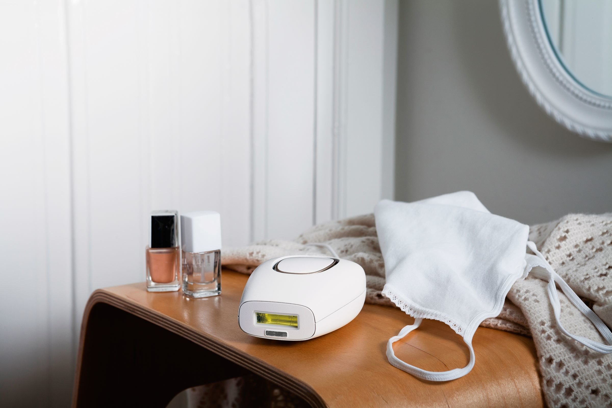 PHILIPS Lumea IPL Essential SC1983/00 Epilasyon Tüy Alma Sistemi