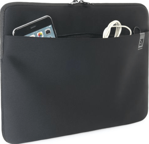 Eine schwarze Hülle mit Reißverschluss. In der Tasche befinden sich ein Telefon und ein weißes Kabel.
