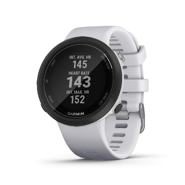 Reloj Garmin para correr, correa blanca, pantalla negra mostrando frecuencia cardíaca.