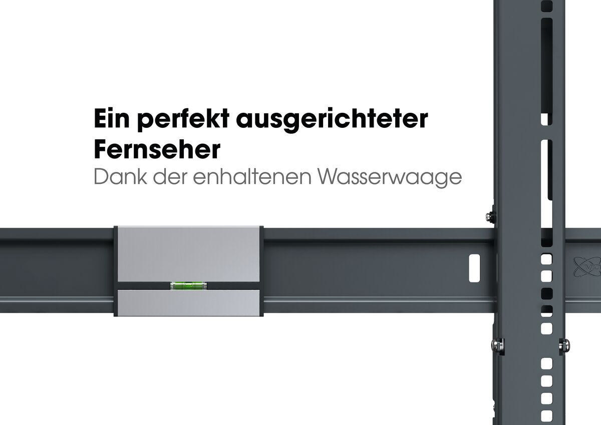Eine TV-Halterung aus Metall mit einer Wasserwaage.