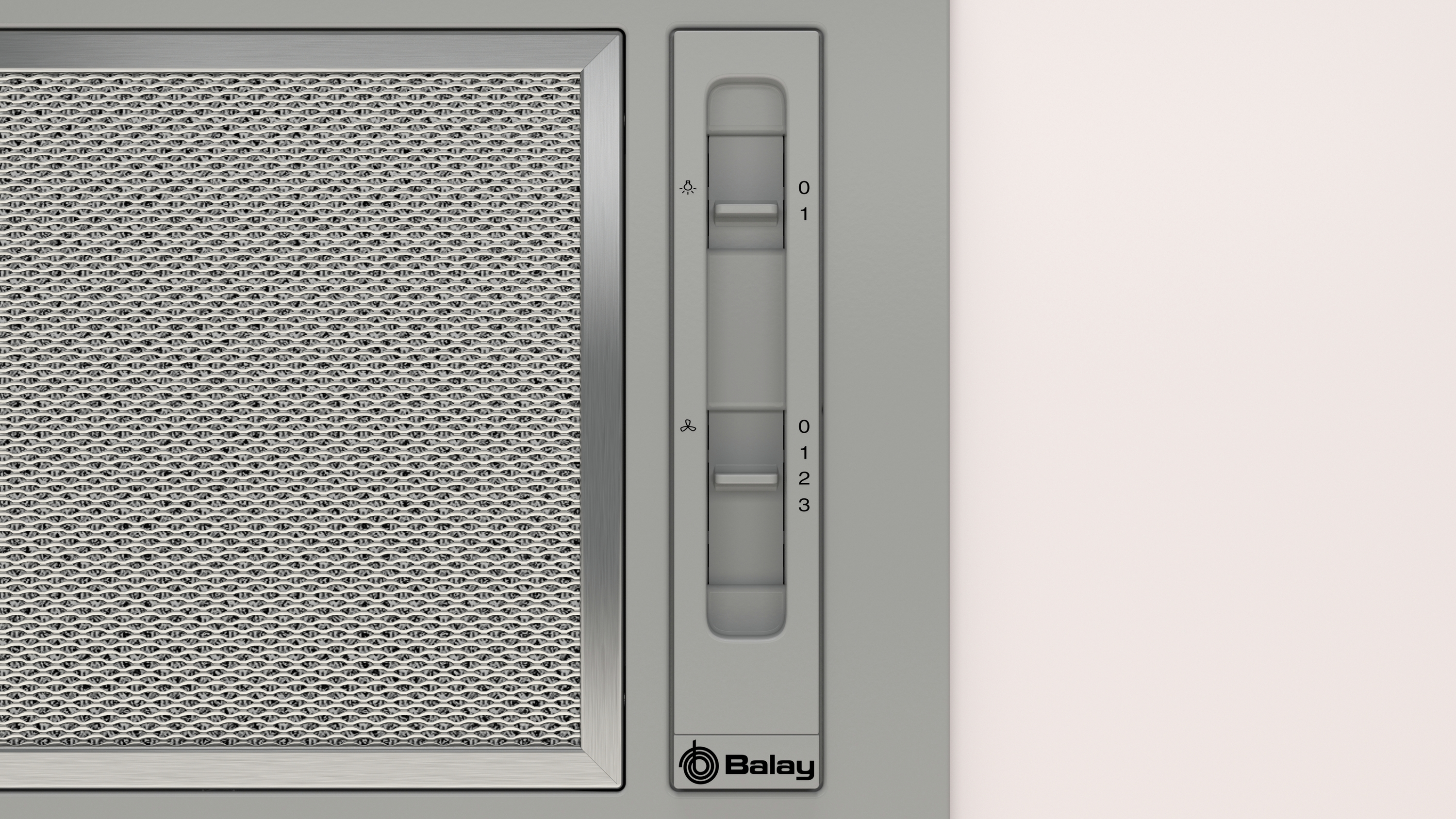 Un primer plano de una campana extractora gris con una malla metálica y un panel de control.