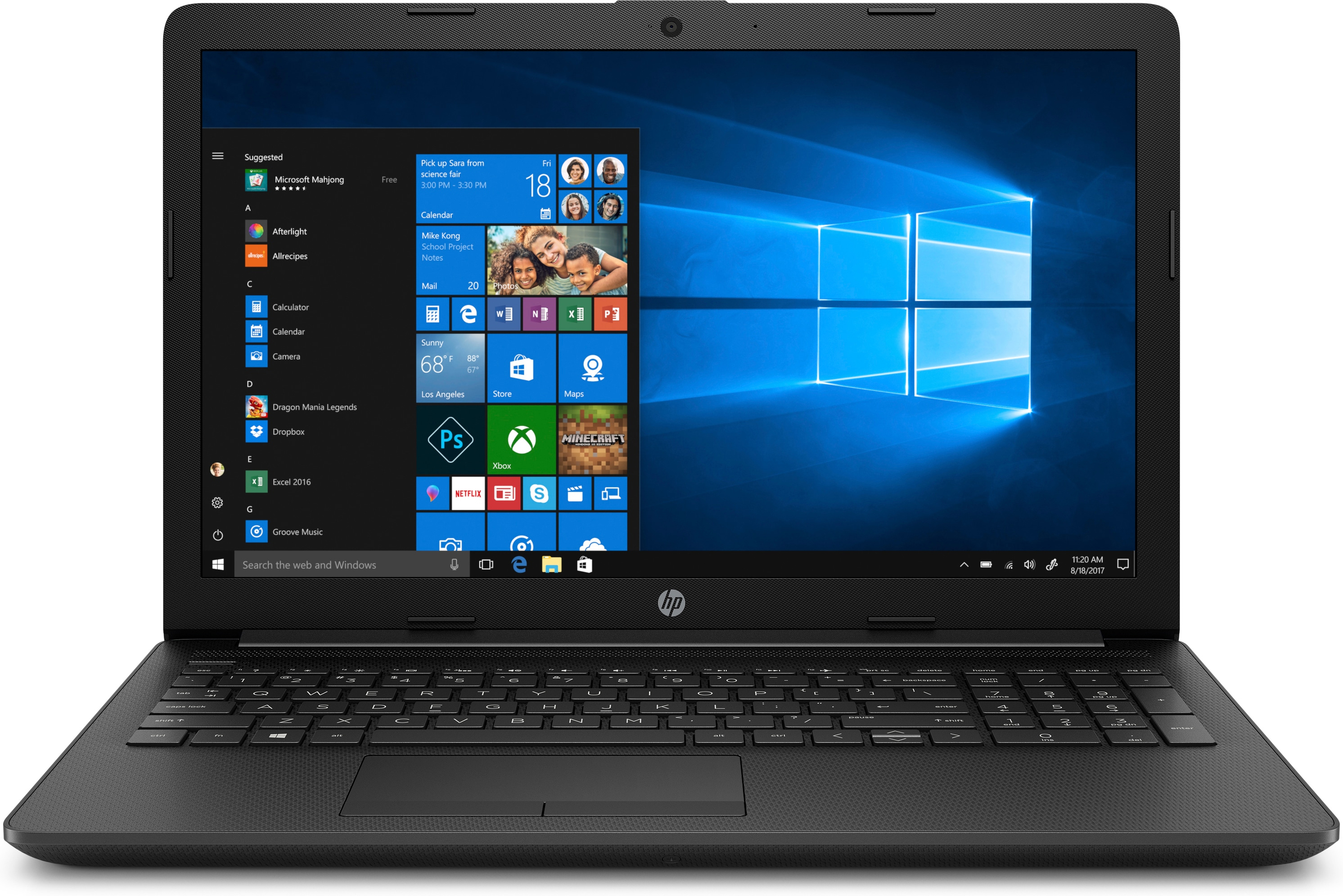 Ein schwarzer HP-Laptop ist geöffnet und zeigt das Windows 10-Startmenü und den Desktop.