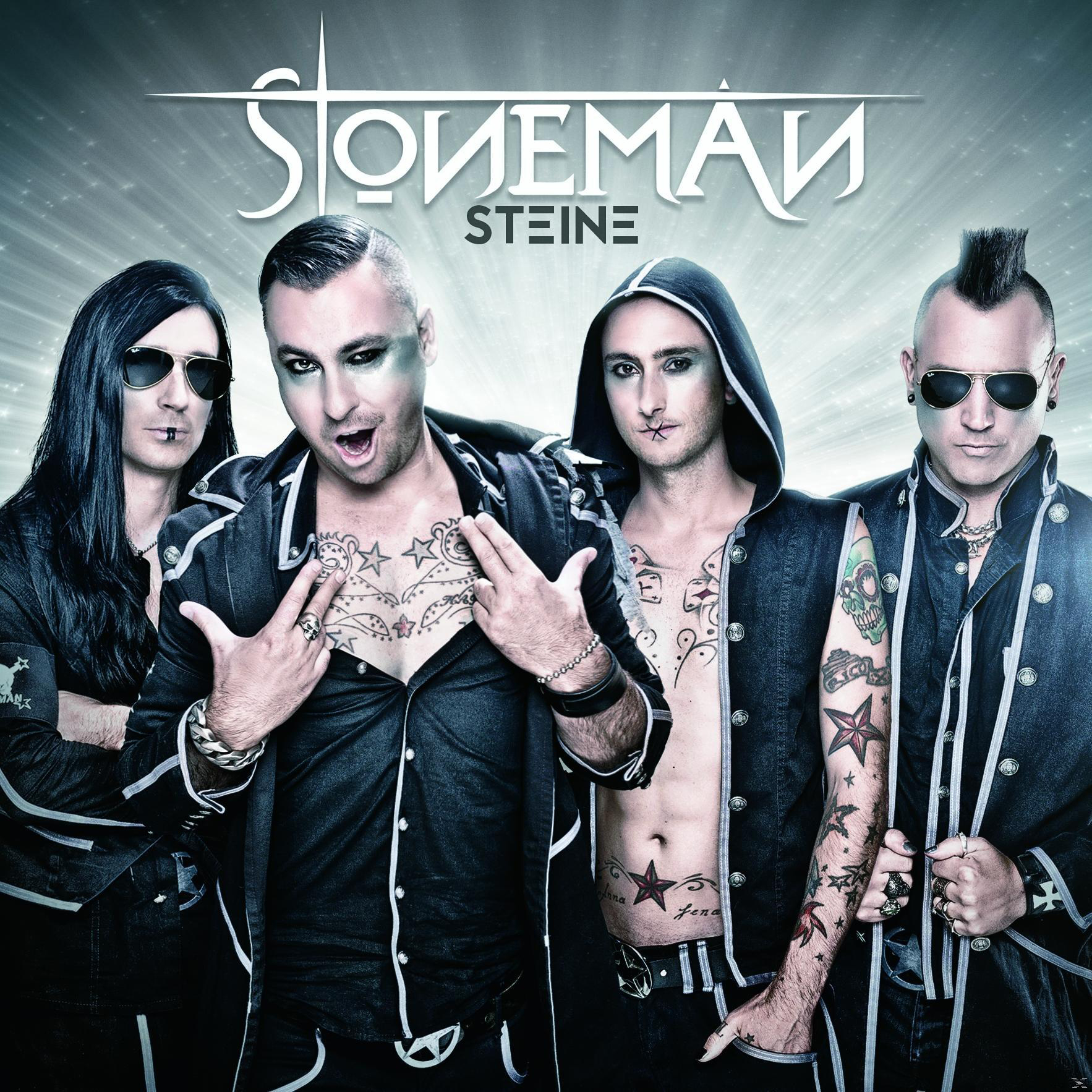 Albumcover mit vier Männern in schwarzen Outfits. Der Bandname ist Stoneman. Das Wort 'Steine' steht darunter.