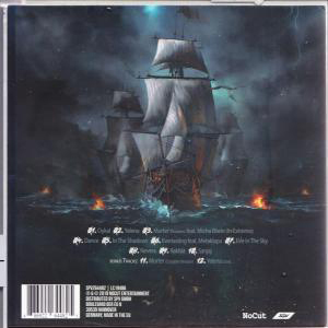 CD-Cover mit einem Schiff im Meer. Text mit Songtiteln und Albuminformationen.