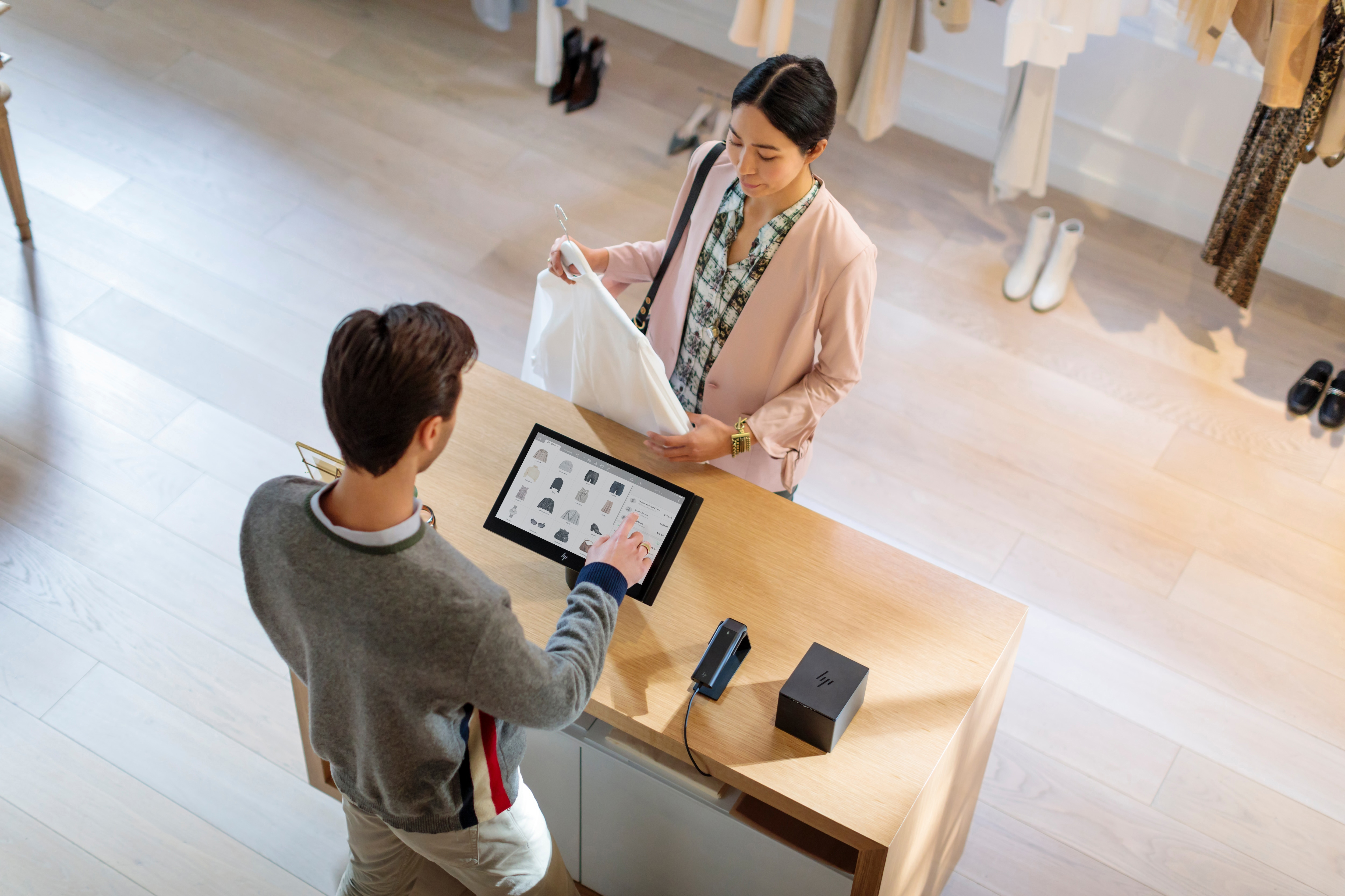 HP - B2B ElitePOS G1 Retail-System, Modell 141 - Celeron® 3965U - 4 GB - 128 GB
