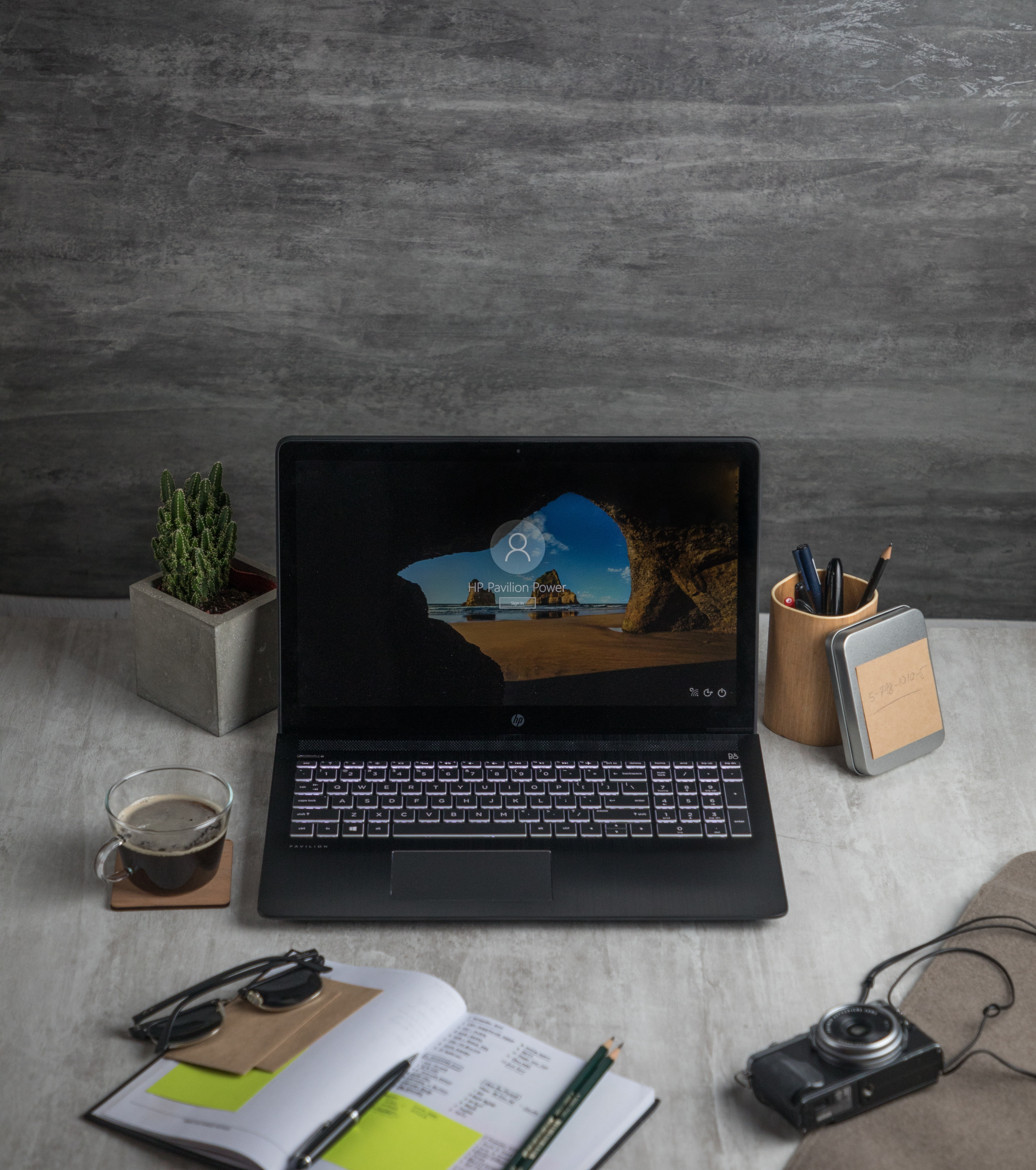 HP Nb 2Cr74Ea Pavılıon 15-Cb001Nt İ7-7700Hq 16G 1T+256Gssd 15.6 4Gvga W10H