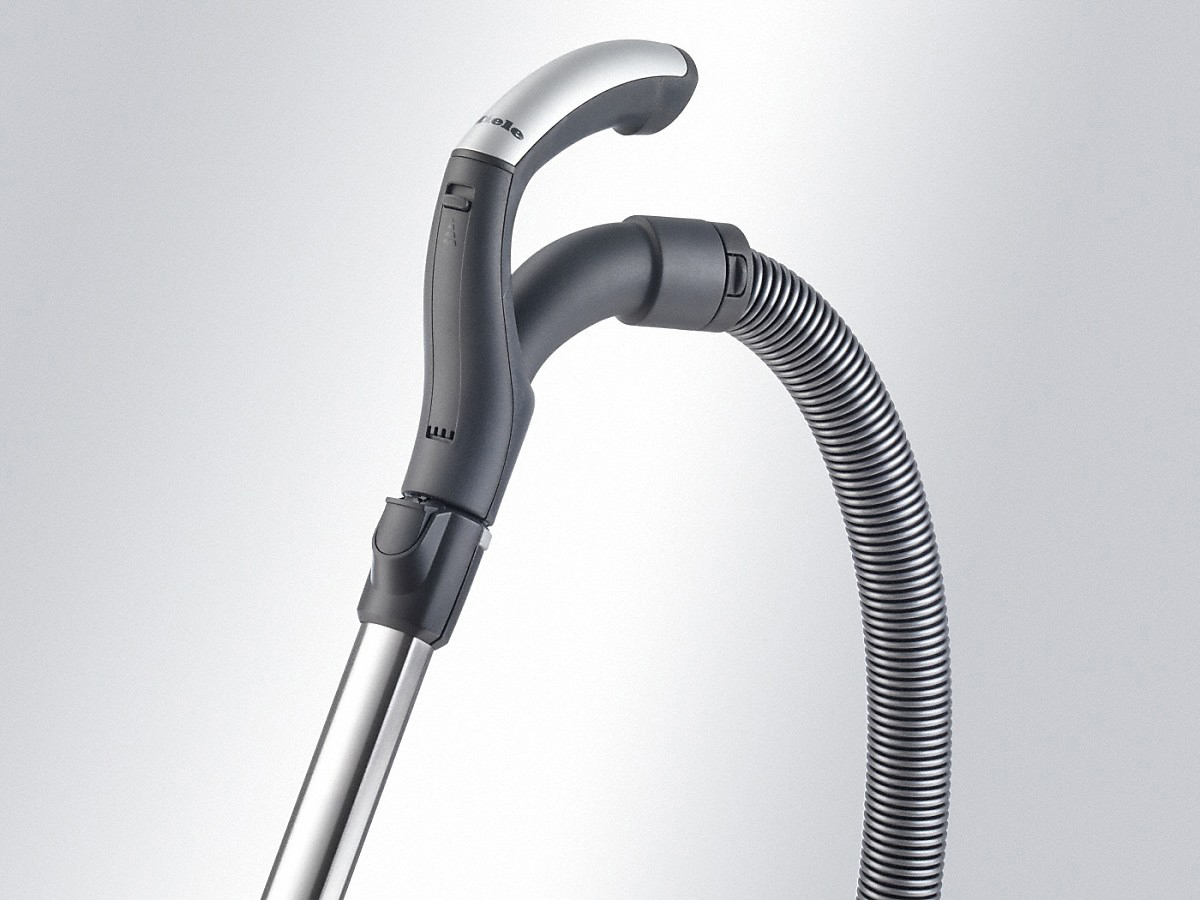 MIELE Complete C3 Series 120 PowerLine Staubsauger, maximale Leistung: 890 Watt