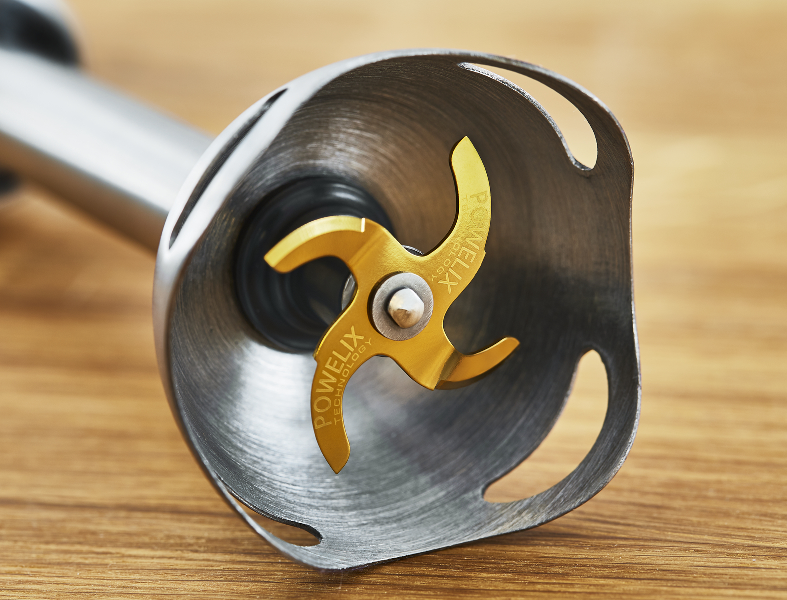 Close-up of the Powelix technology blade.