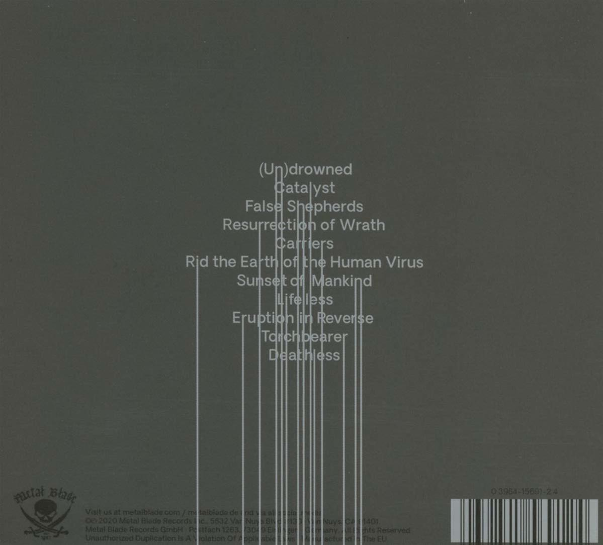 Pochette d'album avec les titres des chansons énumérés verticalement. Un thème en noir et blanc.