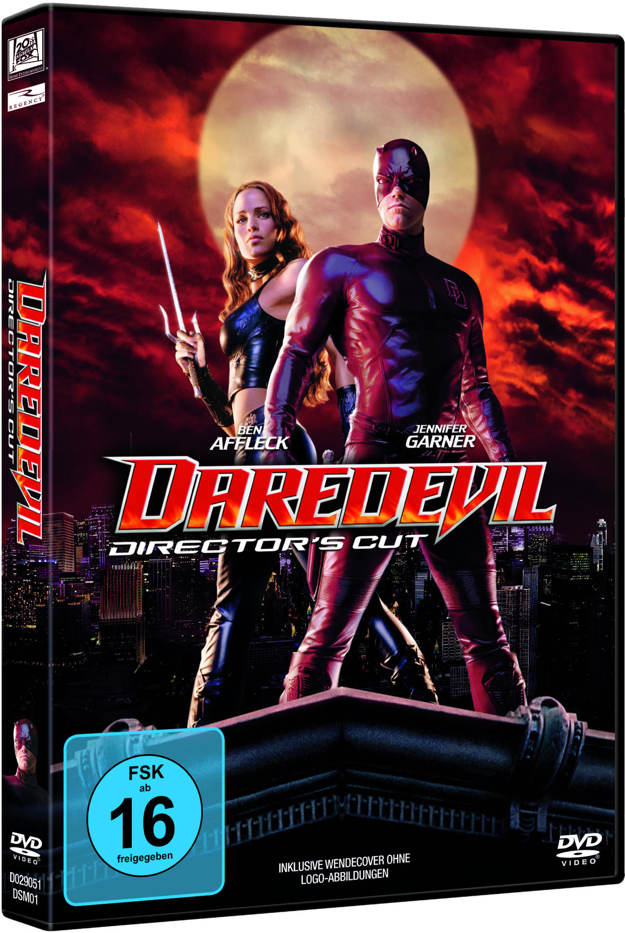 Das Daredevil-Filmcover zeigt einen Mann und eine Frau vor rotem Himmel.