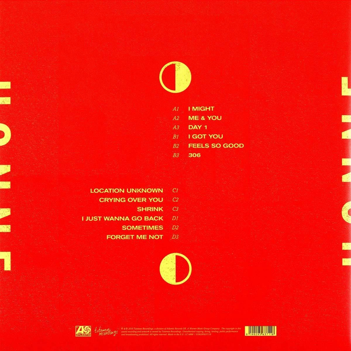 Rotes Albumcover mit gelbem Text. Es hat Titellisten und ein paar mondähnliche Symbole.
