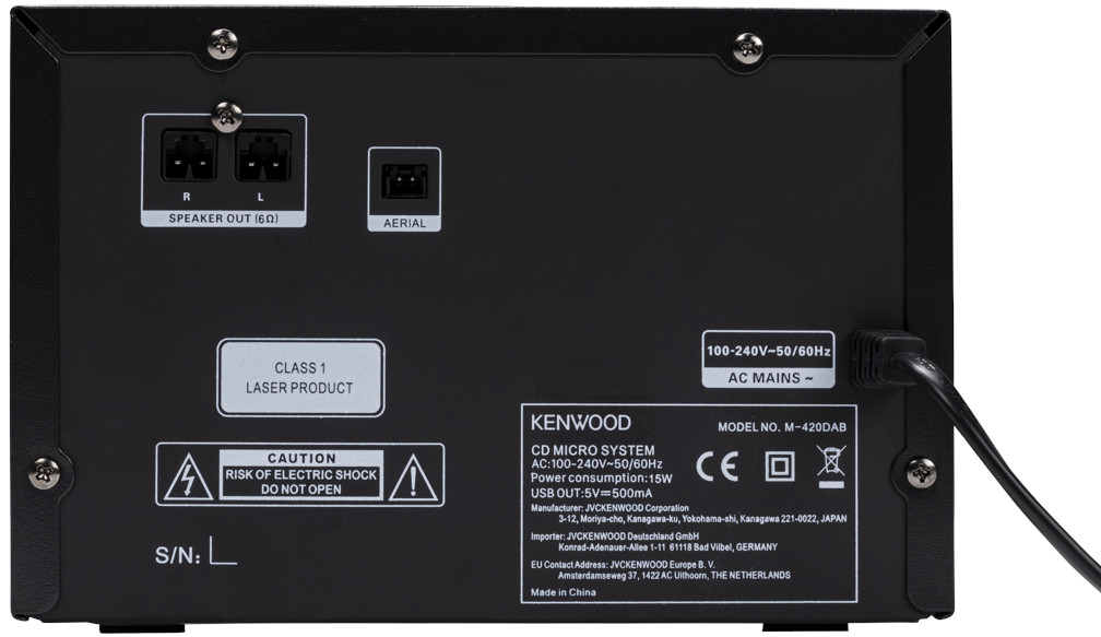 Vue arrière d'un micro-système CD Kenwood noir avec des ports, y compris des sorties de haut-parleurs et un port d'antenne.