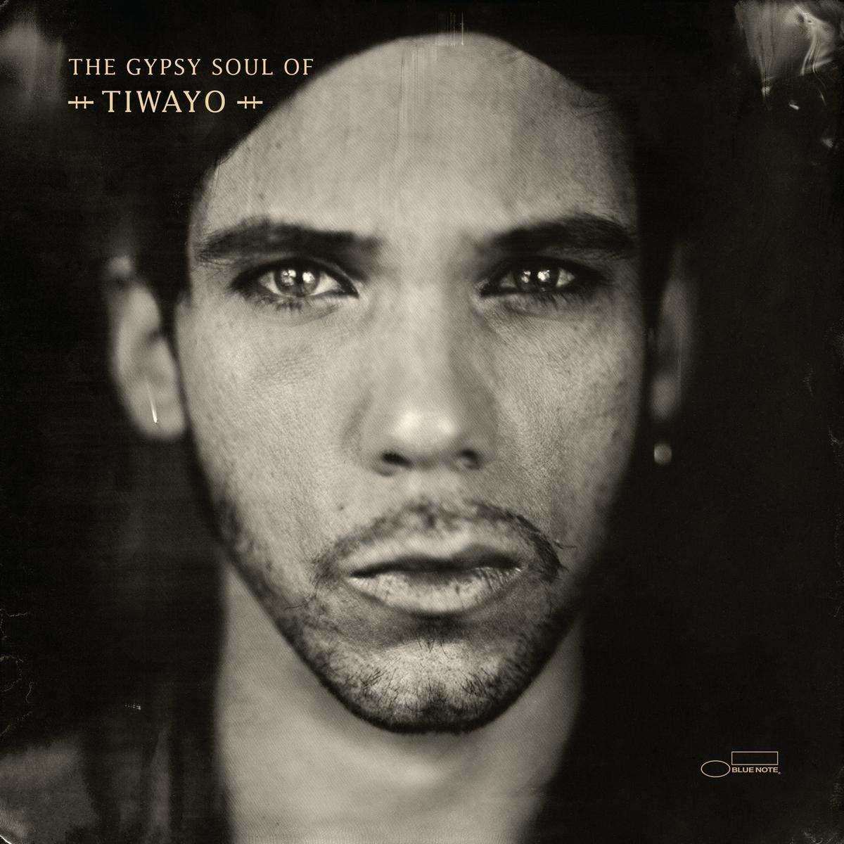 Zwart-wit albumhoes. The Gypsy Soul of Tiwayo. Gezicht van een man in profiel.