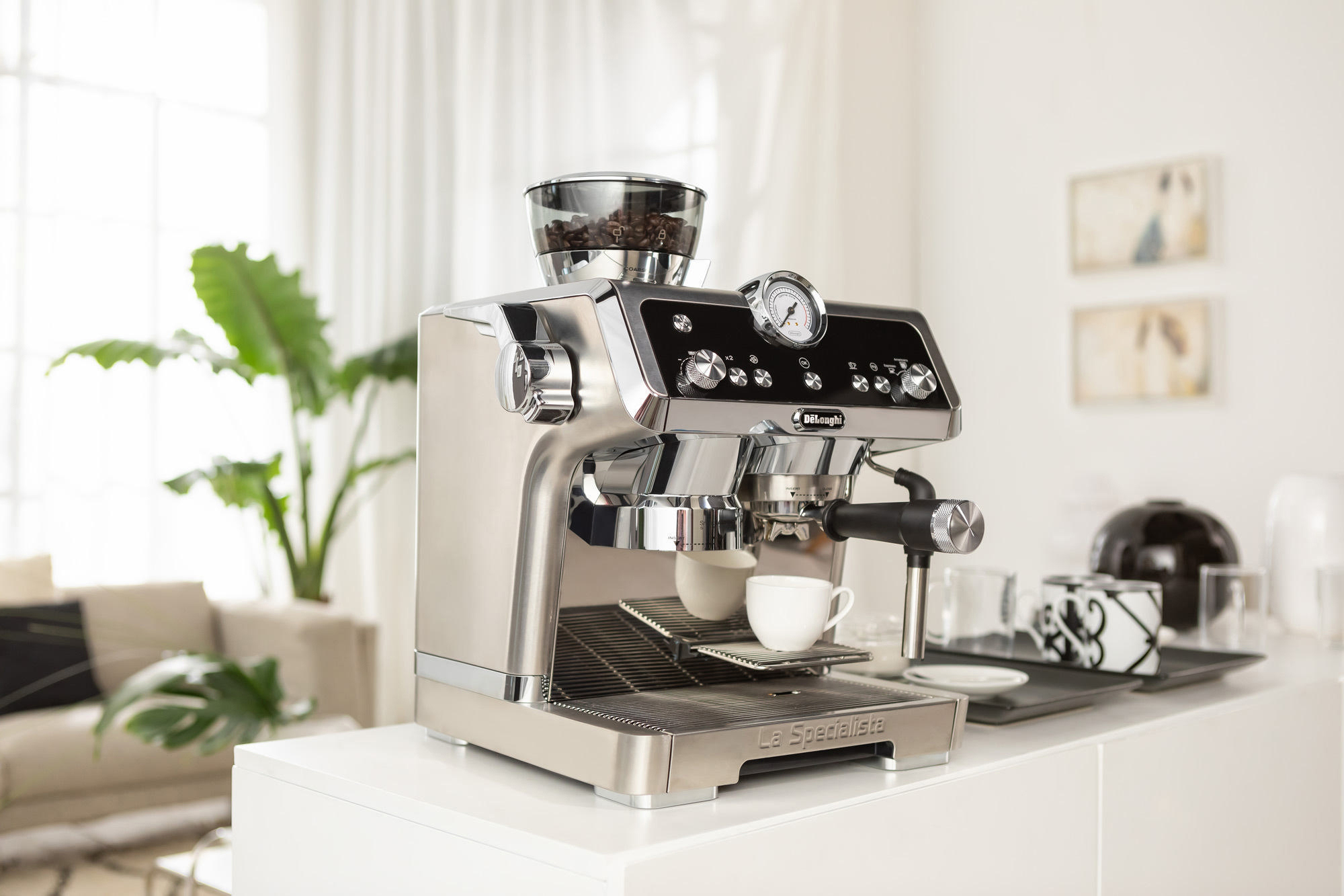 DELONGHI La Specialista EC9335.M Espressomaschine Silber