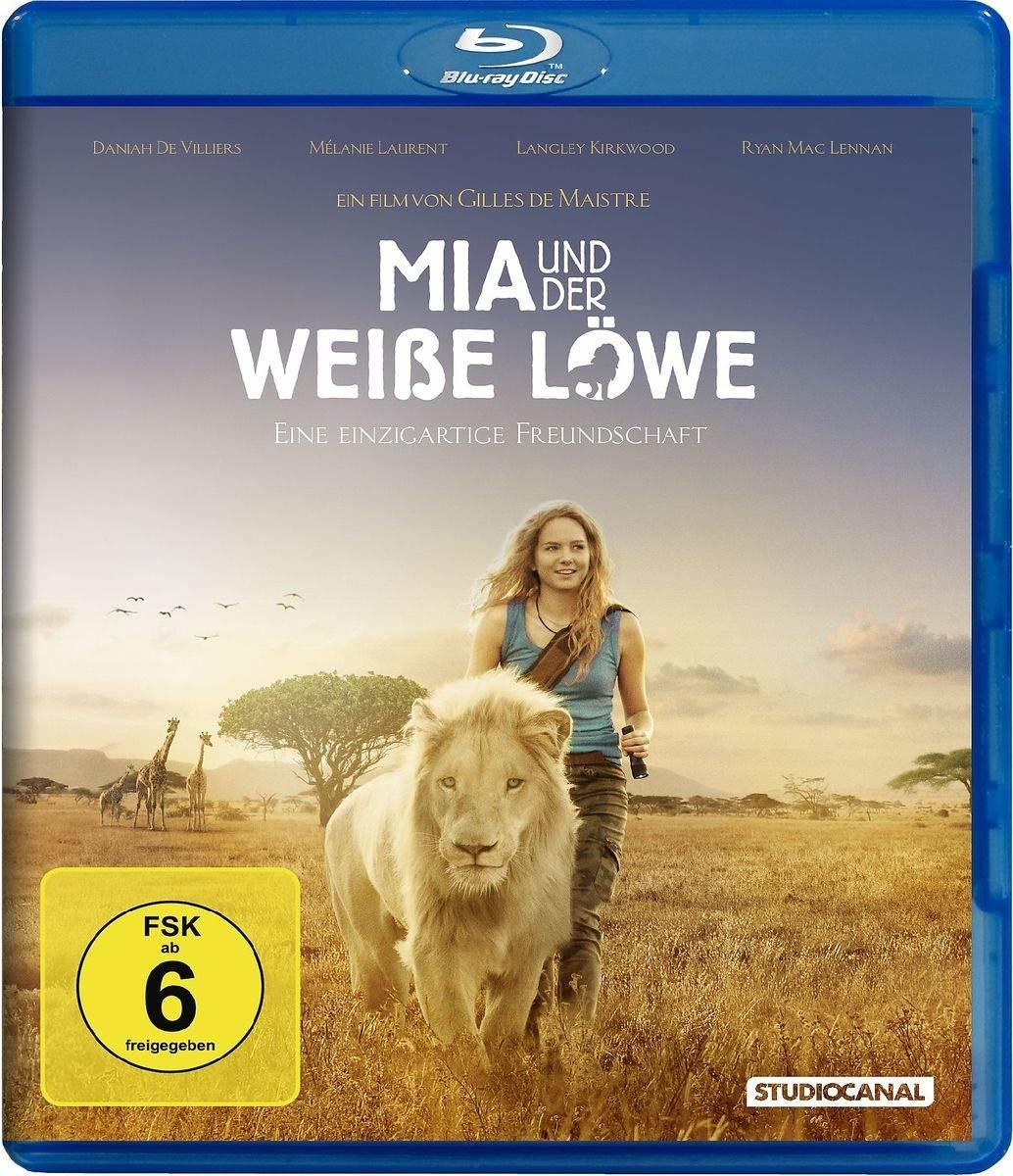 Blu-ray-Disc-Cover mit einem Mädchen und einem weißen Löwen. Der Hintergrund ist eine Savanne.