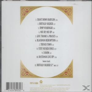 CD-borító kör alakú dizájnnal. Felsorolja a dalcímeket és az előadó adatait. A háttér krémszínű.