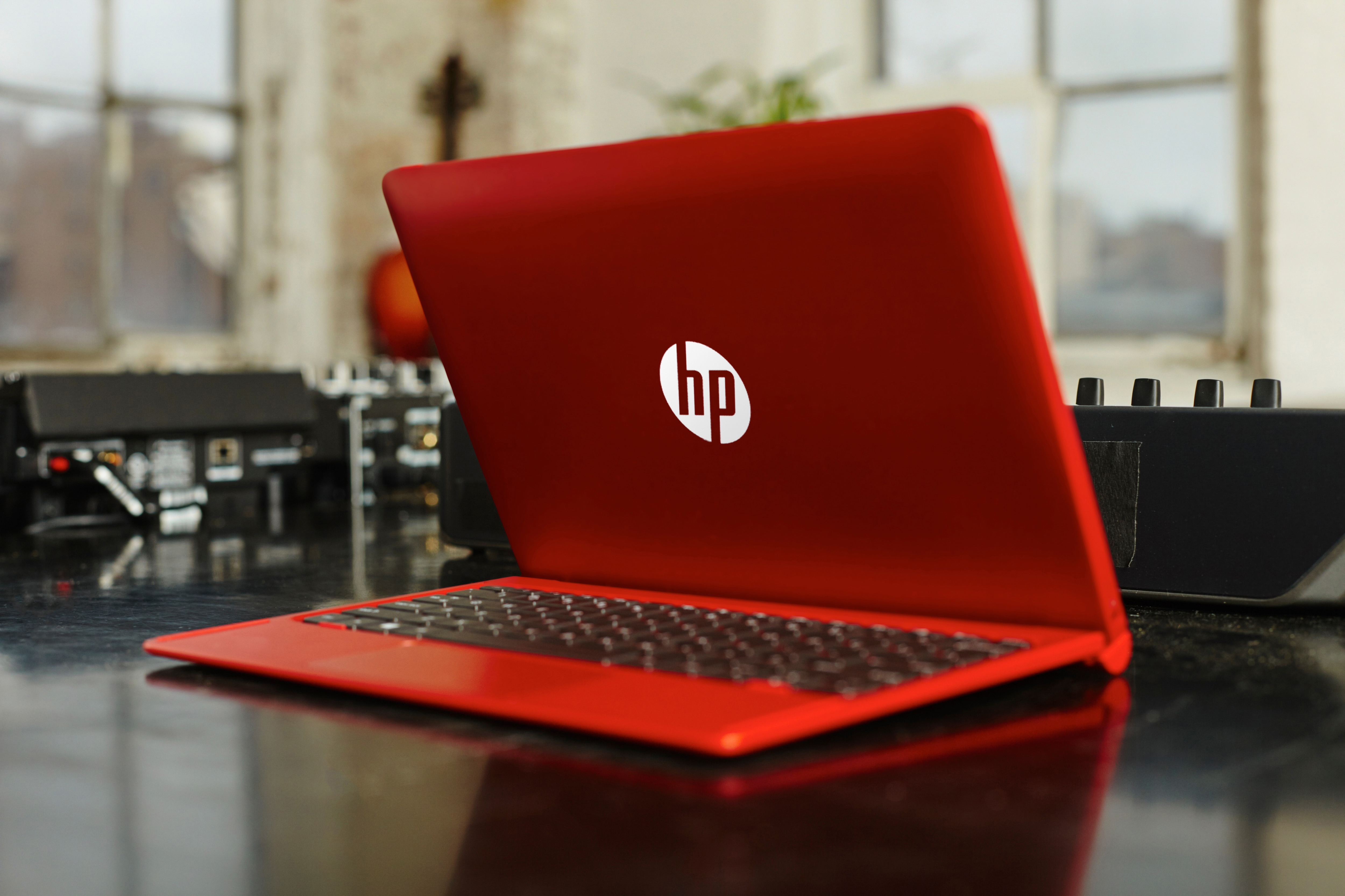 HP Pavilion x2 10-n131ng - 10,1 Zoll - Intel® Atom® Z8300 - 2 GB - 32 GB - Intel® HD Graphics - Windows 10 Home (64 Bit)