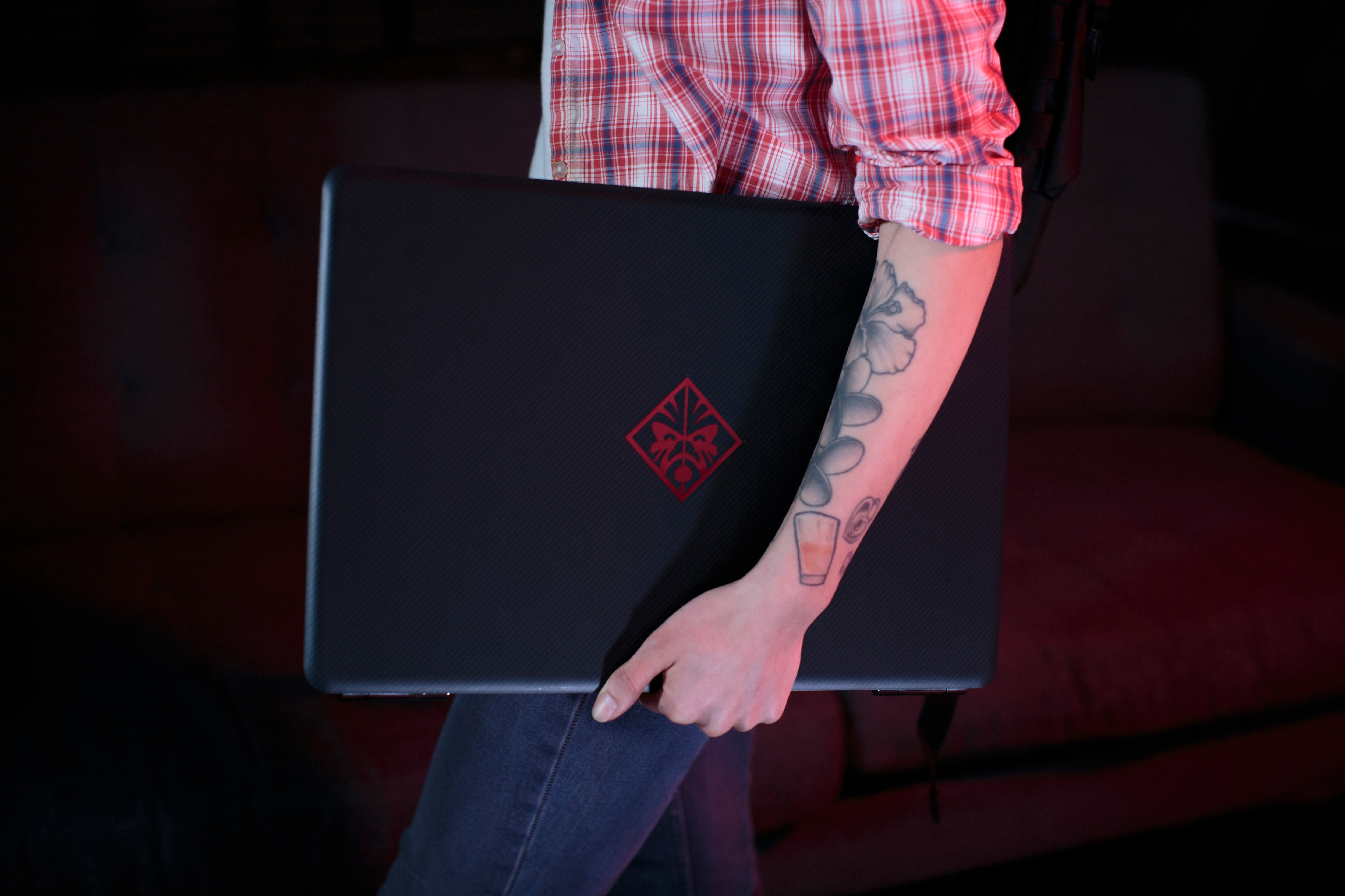 HP OMEN by HP 17-w103ng - 17,3 Zoll - Intel® Core™ i7 i7-6700HQ - 16 GB - 1 TB - NVIDIA GeForce® GTX 1060 - Windows 10 Home (64 Bit)