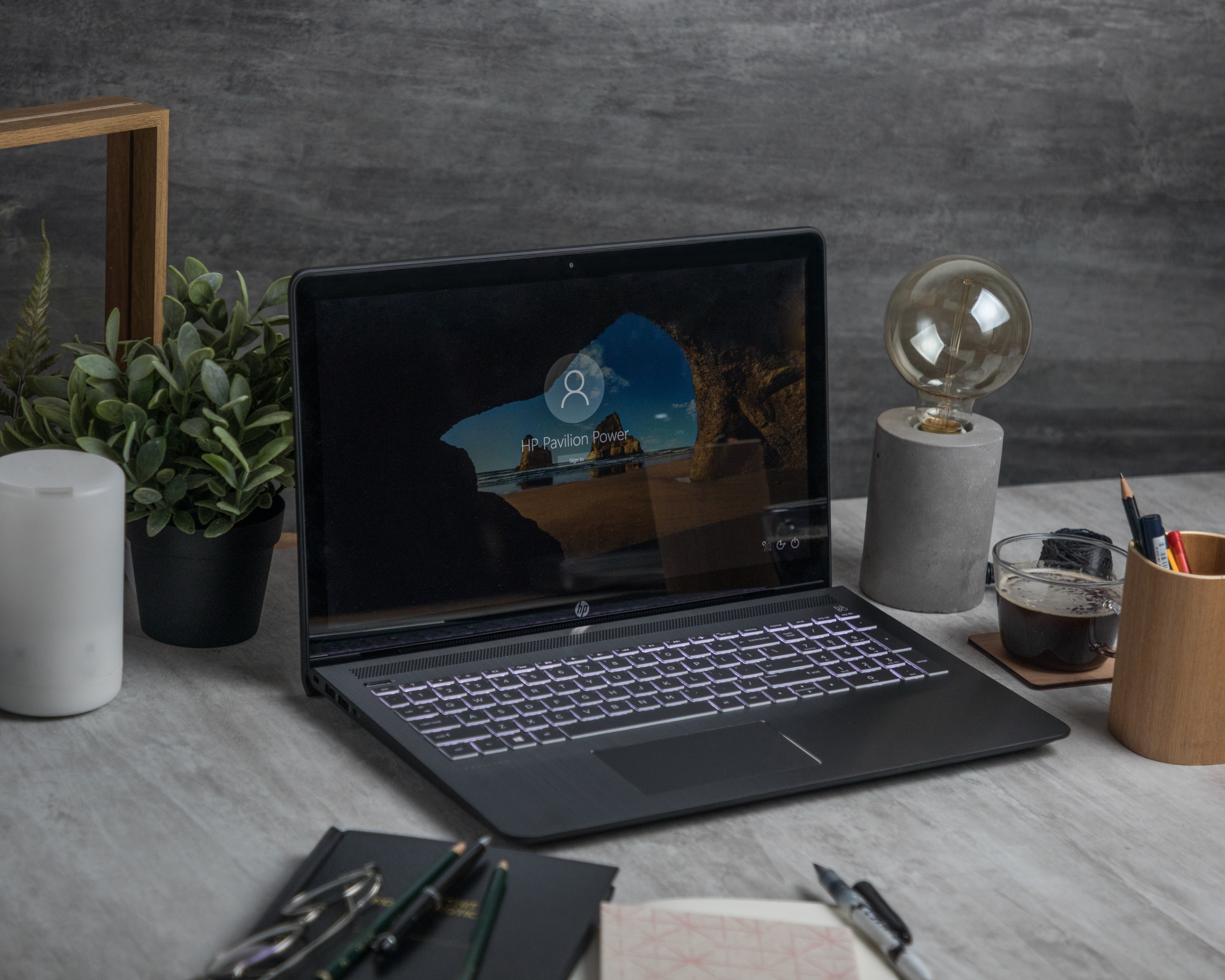 HP Pavilion Power - 15,6 Zoll - Intel® Core™ i7 i7-7700HQ - 8 GB - 1 TB - NVIDIA GeForce® GTX 1050 - Windows 10 Home (64 Bit)